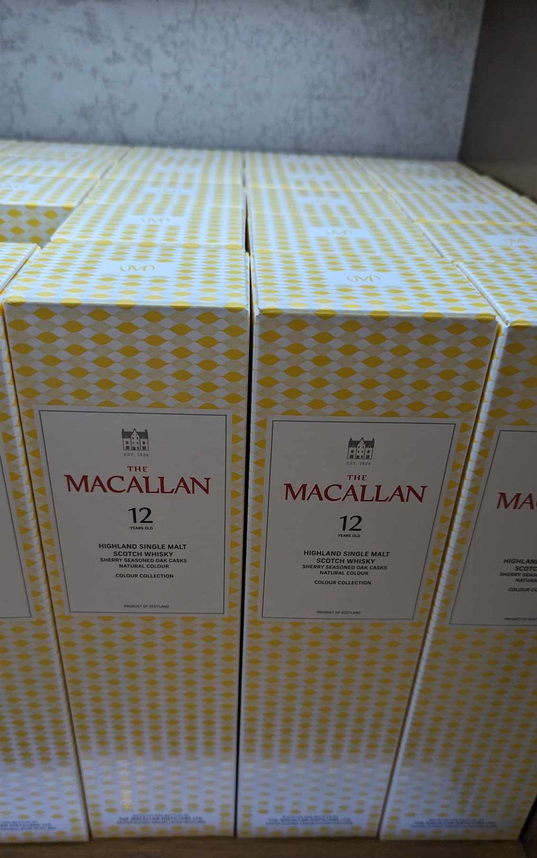 Macallan 12 Sherry Seasoned Oak (Color Selection)